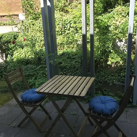 2 In Lerchenberg